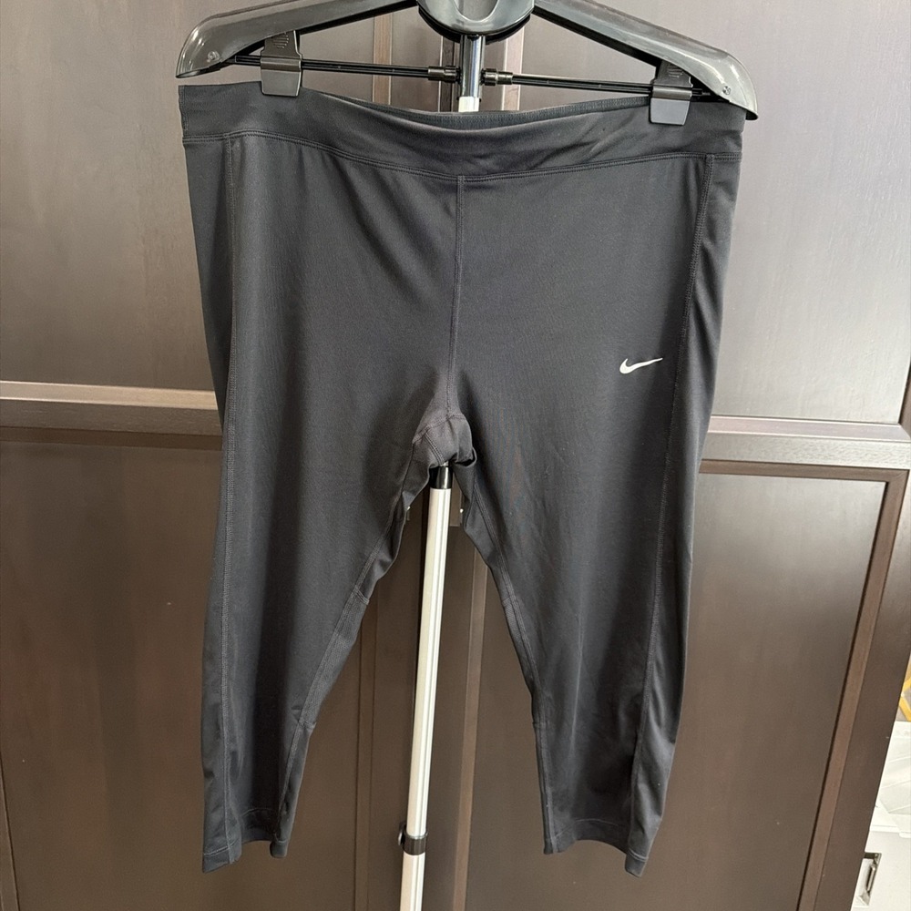 Nike Dri Fit Womens 1X Black Capri Activewear Pants